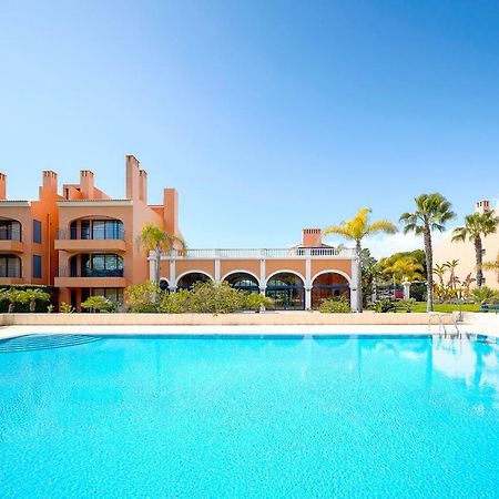 Al - Apartamento Vila Sol F5 Ah 奎特里拉 外观 照片