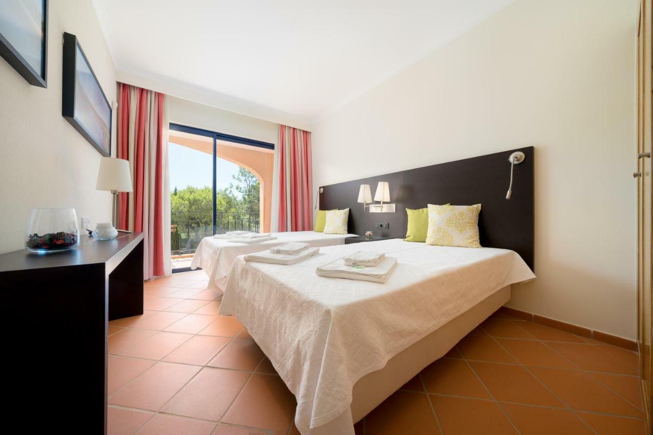 Al - Apartamento Vila Sol F5 Ah 奎特里拉 外观 照片