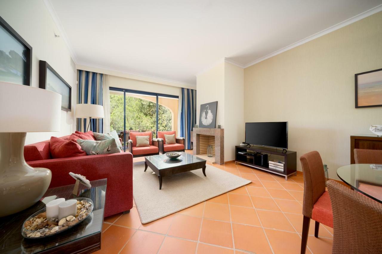 Al - Apartamento Vila Sol F5 Ah 奎特里拉 外观 照片